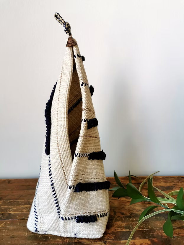 Panier sac suspendu ou à poser tissé main vide-poches