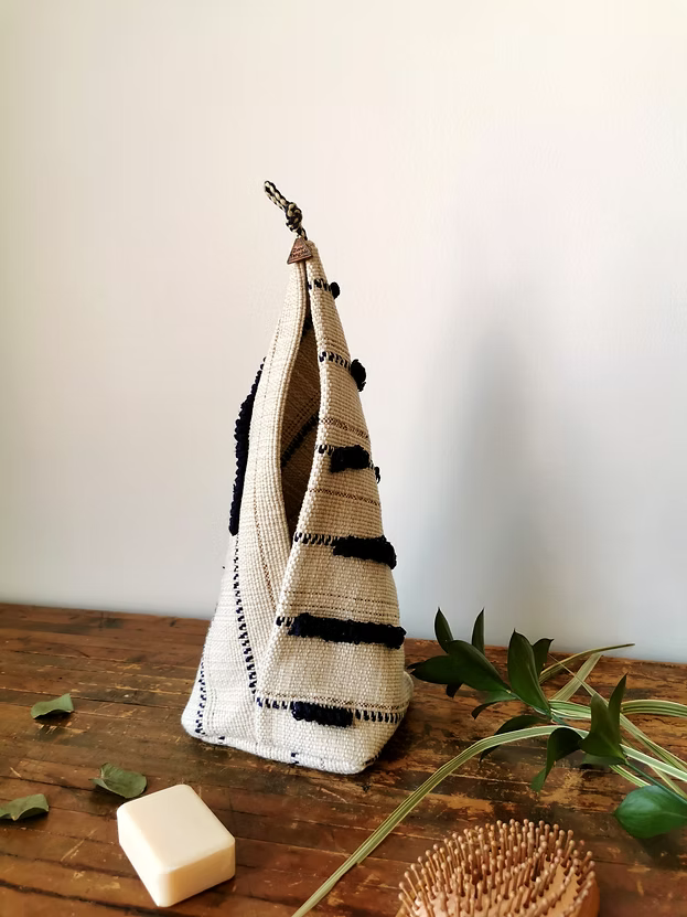 Panier sac suspendu ou à poser tissé main vide-poches
