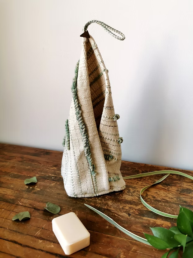 Panier sac suspendu ou à poser tissé main vide-poches