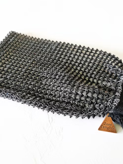 gant exfoliant en dentelle