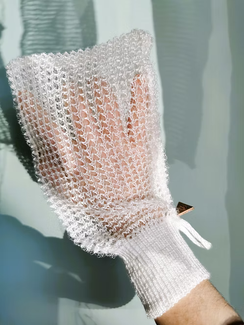 gant exfoliant en dentelle